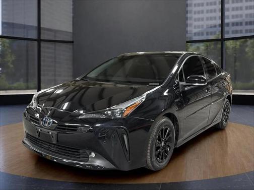 2022 Toyota Prius L