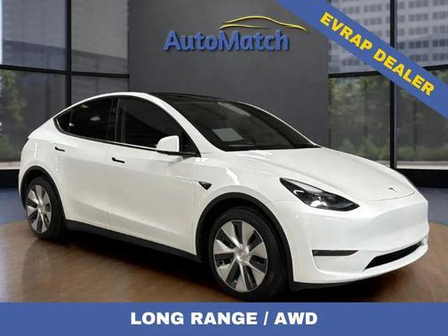 Pearl White Multi-Coat 2025 Tesla Model Y Long Range Dual Motor All-Wheel Drive