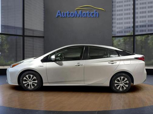 Classic Silver Metallic 2020 Toyota Prius XLE