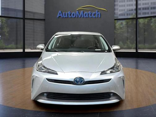 Classic Silver Metallic 2020 Toyota Prius XLE