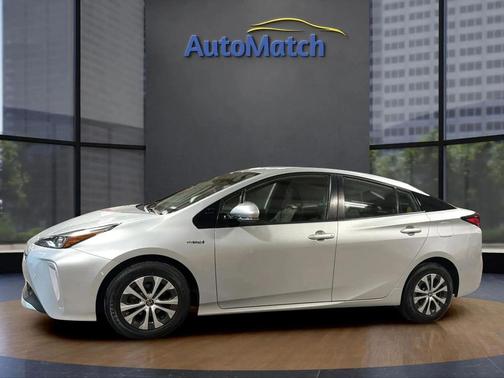 Classic Silver Metallic 2020 Toyota Prius XLE