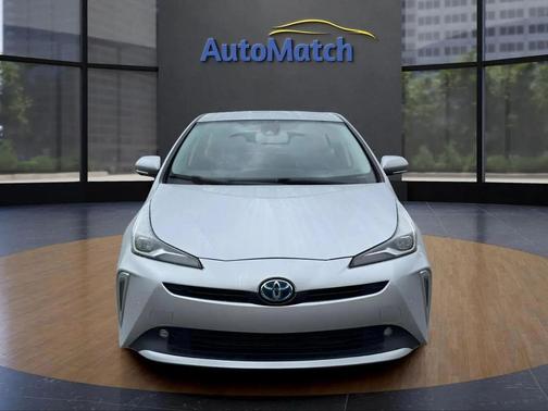 2020 Toyota Prius XLE