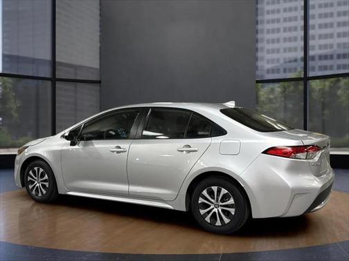 2022 Toyota Corolla Hybrid LE