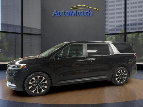 Aurora Black Pearl 2024 Kia Carnival EX