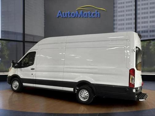 2022 Ford Transit-250 Base