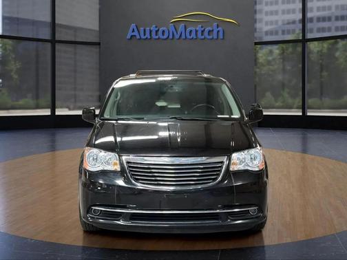 Brilliant Black Crystal Pearlcoat 2015 Chrysler Town & Country Touring