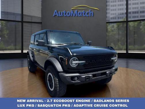 Shadow Black 2025 Ford Bronco Badlands