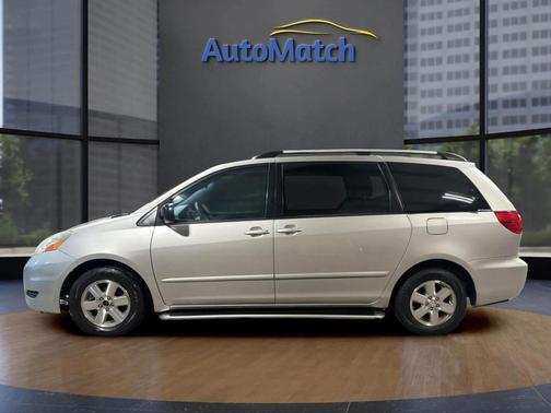 2009 Toyota Sienna CE