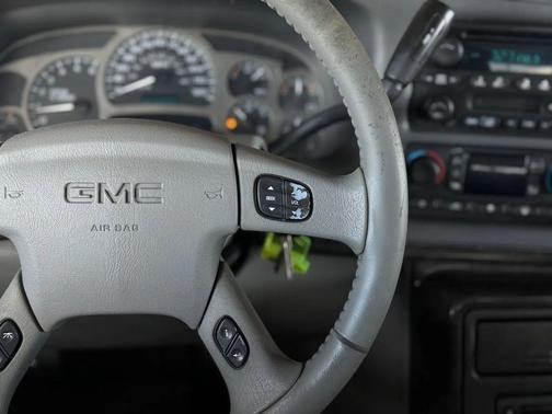 Silver Birch Metallic 2005 GMC Yukon XL Denali