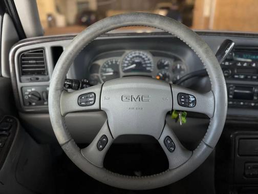 Silver Birch Metallic 2005 GMC Yukon XL Denali