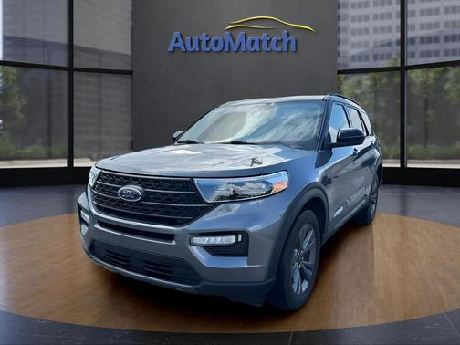 Carbonized Gray Metallic 2022 Ford Explorer XLT