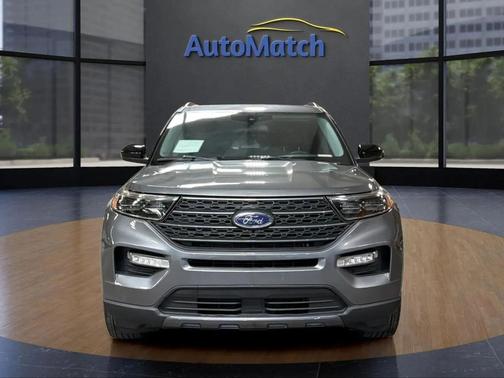 Carbonized Gray Metallic 2022 Ford Explorer XLT