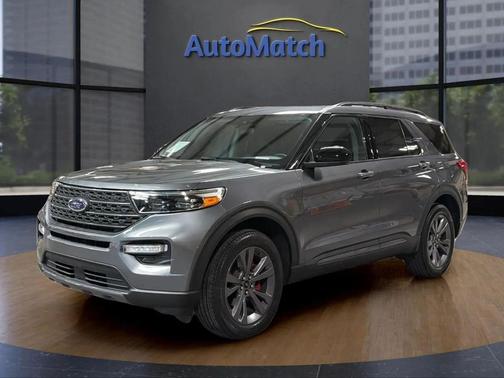 Carbonized Gray Metallic 2022 Ford Explorer XLT