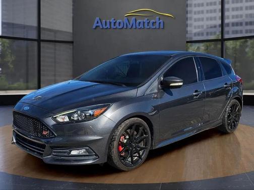 2017 Ford Focus ST 