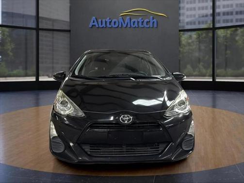 2016 Toyota Prius c Two