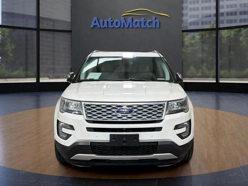 White Platinum Metallic Tri-Coat 2016 Ford Explorer Platinum