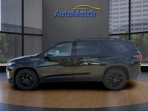 Mosaic Black Metallic 2022 Chevrolet Traverse LS