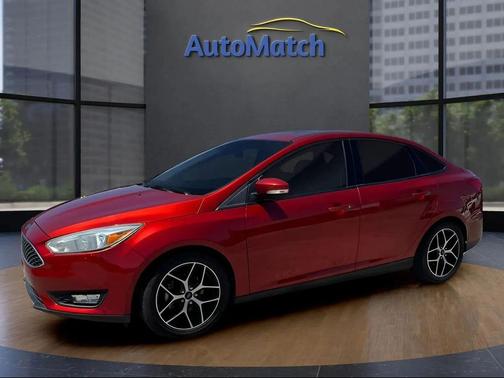 Hot Pepper Red Metallic Tinted Clearcoat 2018 Ford Focus SEL