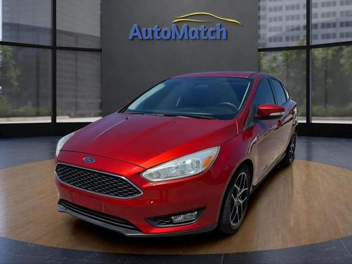 Hot Pepper Red Metallic Tinted Clearcoat 2018 Ford Focus SEL