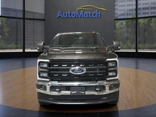 Darkened Bronze Metallic 2024 Ford F-250 Lariat