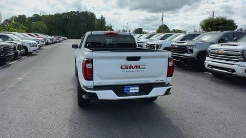 2023 GMC Canyon AT4