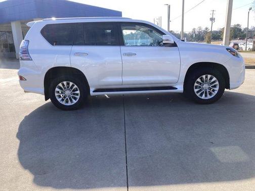 2022 Lexus GX 460 Base