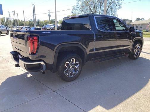 2022 GMC Sierra 1500 SLE