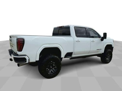 2024 GMC Sierra 2500 AT4