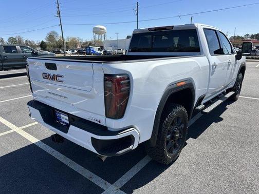 2025 GMC Sierra 2500 AT4