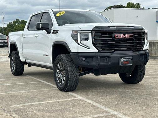 Summit White 2025 GMC Sierra 1500 AT4X