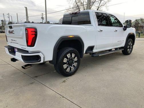 2024 GMC Sierra 2500 Denali