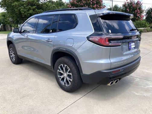 2024 GMC Acadia AT4