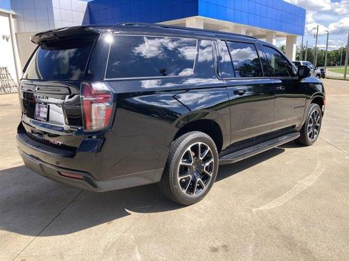 Black 2024 Chevrolet Suburban RST
