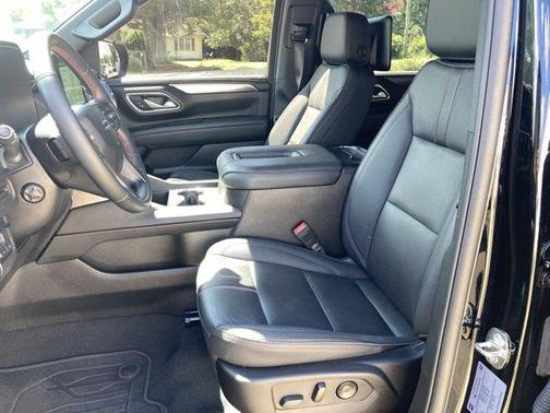 Black 2024 Chevrolet Suburban RST