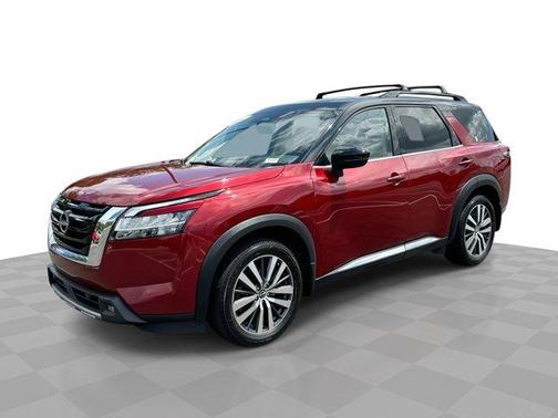 2022 Nissan Pathfinder Platinum