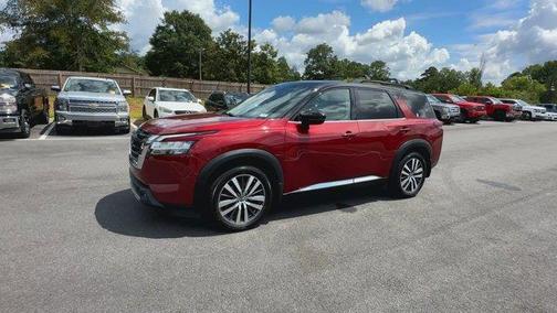 2022 Nissan Pathfinder Platinum