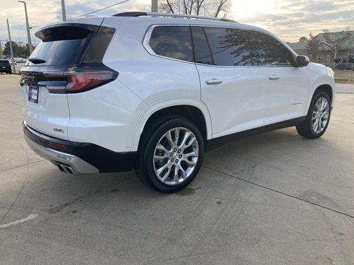 2025 GMC Acadia Denali