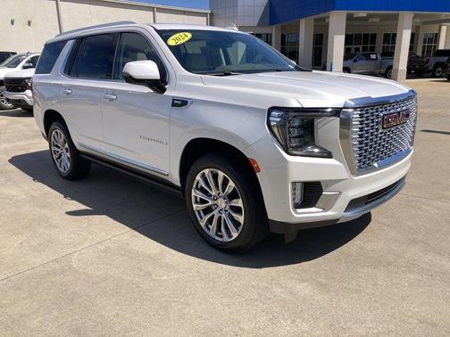 White Frost Tri-Coat 2024 GMC Yukon Denali