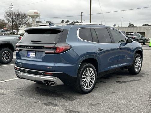 2024 GMC Acadia Denali