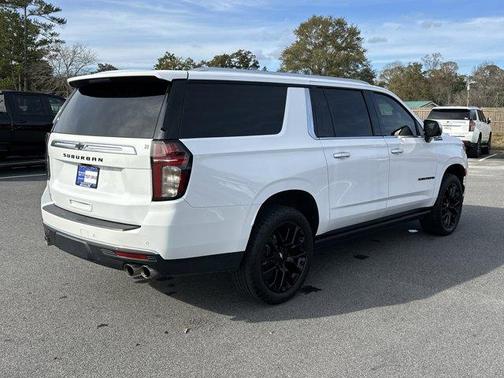 2023 Chevrolet Suburban High Country