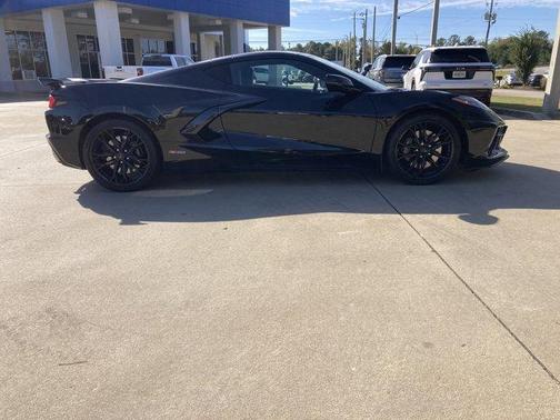 2025 Chevrolet Corvette Stingray w/1LT