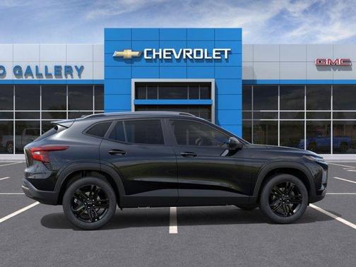 Mosaic Black Metallic 2026 Chevrolet Trax ACTIV