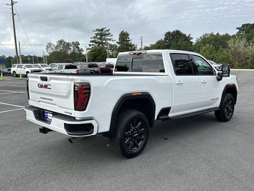 2024 GMC Sierra 2500 AT4