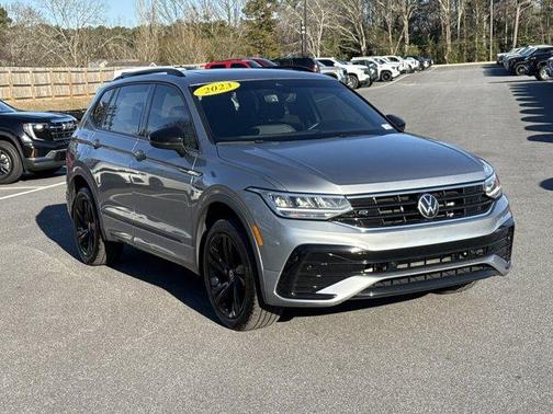 2023 Volkswagen Tiguan 2.0T SE R-Line Black