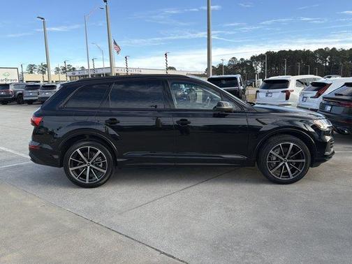 2023 Audi Q7 55 Premium Plus