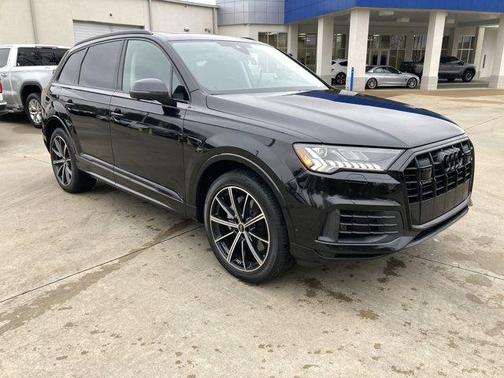 2023 Audi Q7 55 Premium Plus