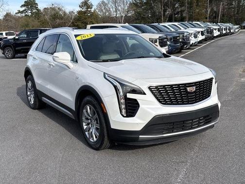 2023 Cadillac XT4 Premium Luxury