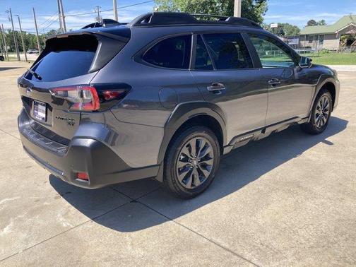 Magnetite Gray Metallic 2024 Subaru Outback Onyx Edition XT