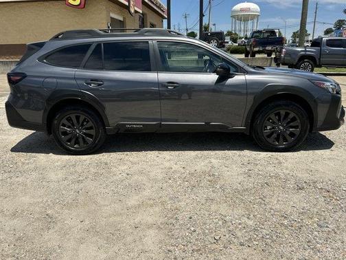 Magnetite Gray Metallic 2024 Subaru Outback Onyx Edition XT