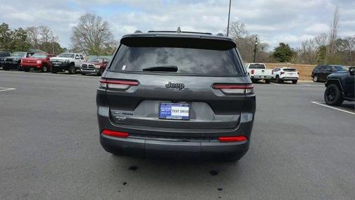 2021 Jeep Grand Cherokee L Laredo
